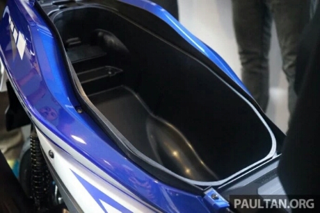 gallery-yamaha-nvx-155-aerox-155-2017-8.jpg
