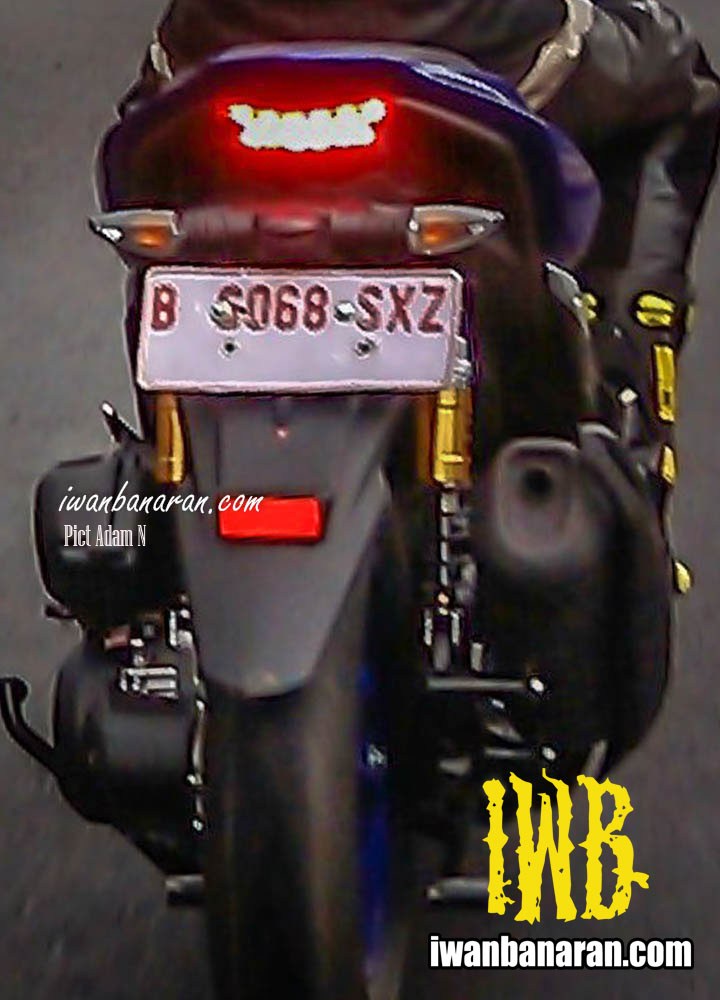 Yamaha-NVX155-Racing-blue