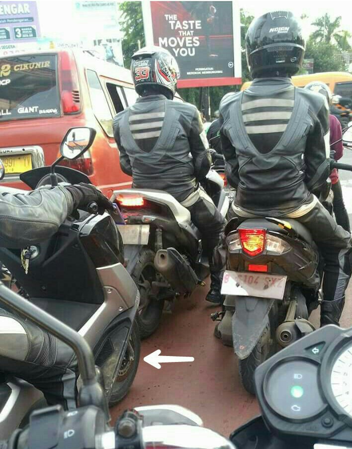 spyshot Yamaha Nmax Fecelift 2017