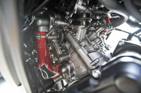 modifikasi-honda-cbr250rr-benny-one3motoshop-tampil-sporty-tampil-berani-3-bmspeed7-com_