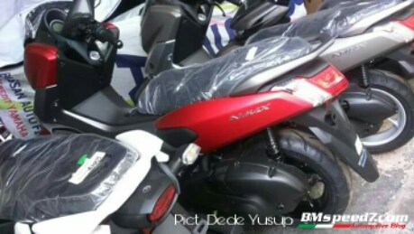 Yamaha-Nmax-2017-merah