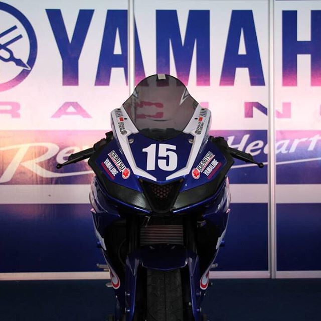 Aksesoris-Yamaha-R15-VVA-2017-Windshield-BMSPEED7.COM_