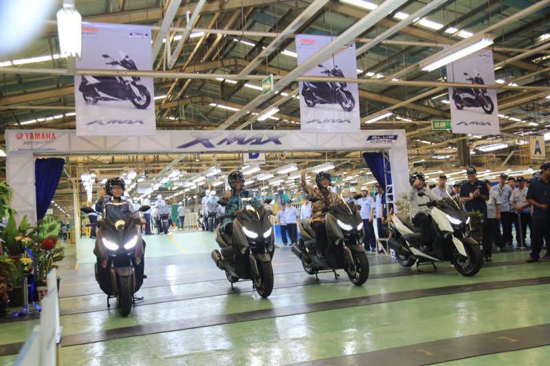 Yamaha-Xmax-300-export