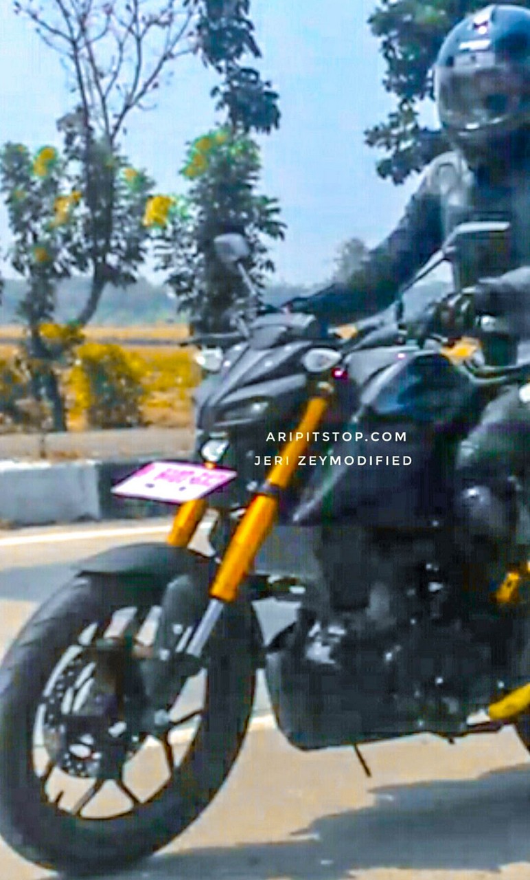 Spyshots Yamaha Xabre 2019