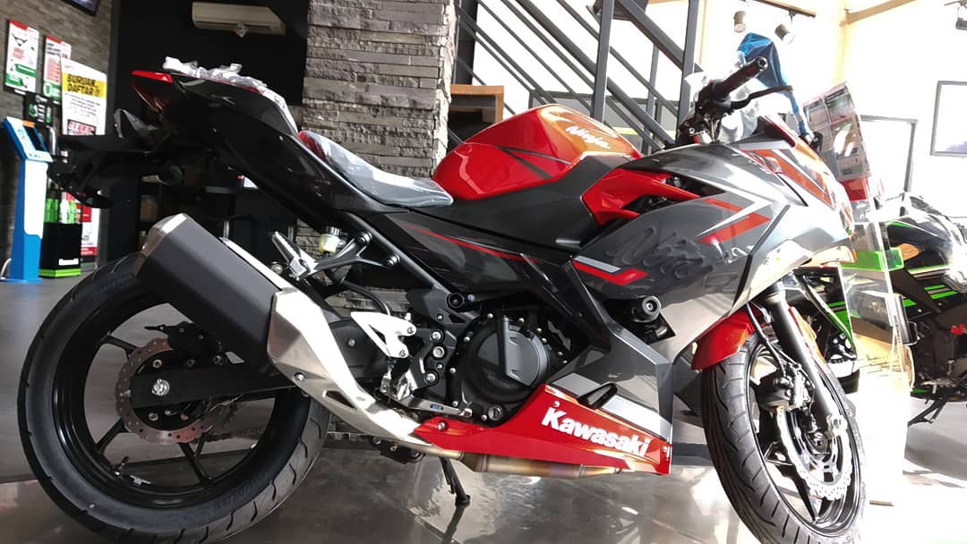 Kawasaki Ninja 250 Keyless Merah MDP