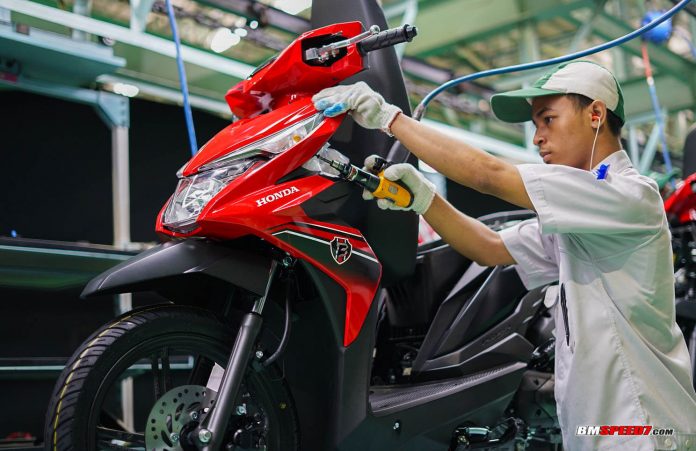 Perakitan Honda BeAT di Pabrik AHM