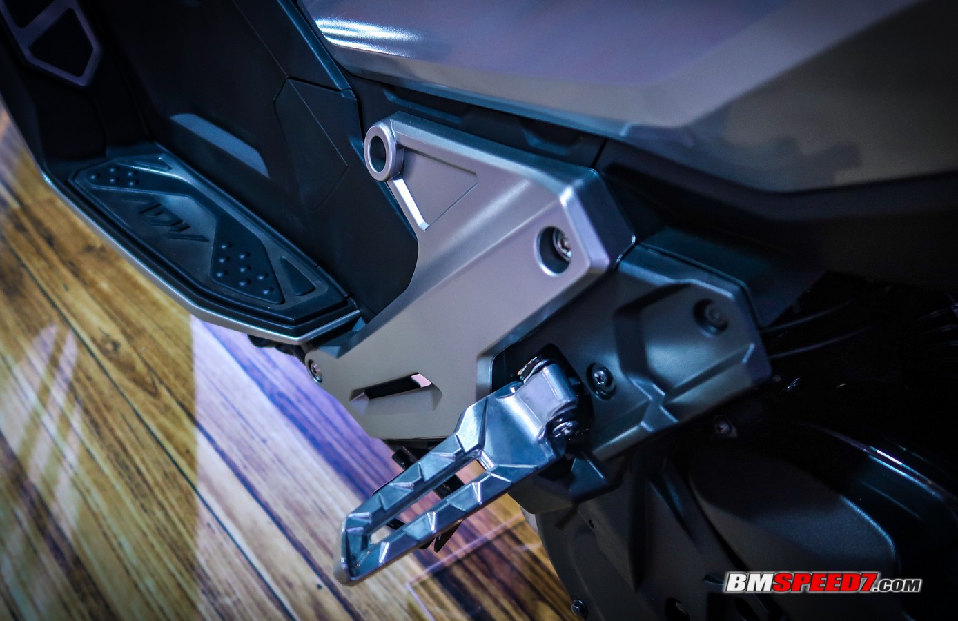 Footstep Honda ADV 150