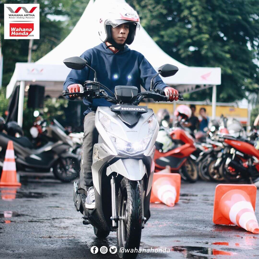 Test Ride All New Honda BeAtT Street
