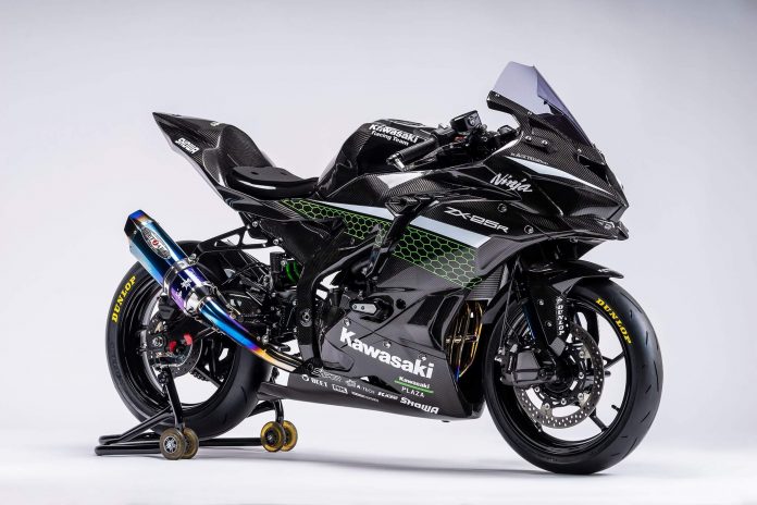 Kawasaki ZX-25R Racing