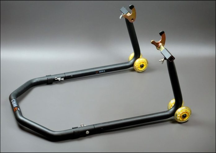 Paddock Stand WR3 belakang