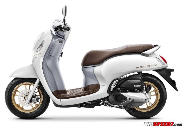Warna Scoopy 2021 Putih