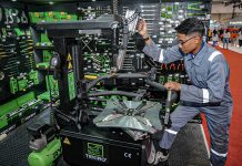 Tekiro Rilis Automatic Tire Changer di GJAW 2024, Segini Harganya Tekiro Automatic Tire Changer.
